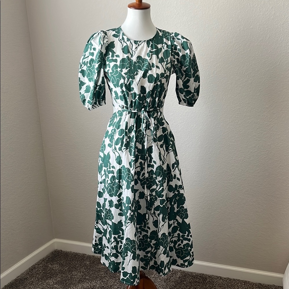Elegant Green Floral Dress